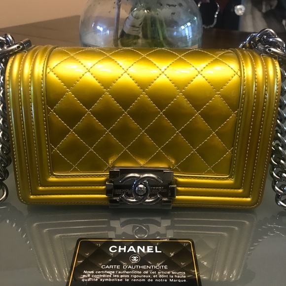 Chanel 14S Yellow Metallic Patent Leather Boy - Picture 2 of 11